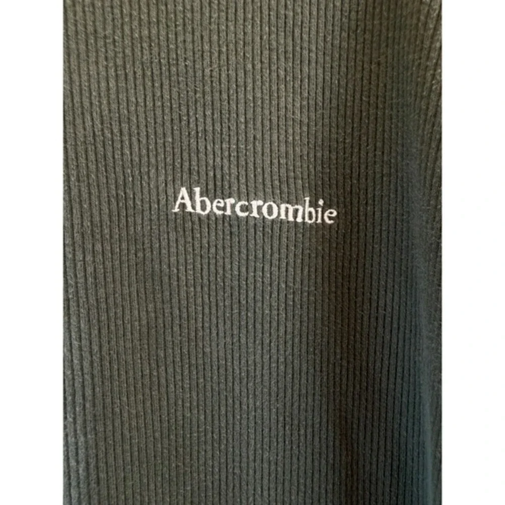 Abercrombie‎ Knit Sweater Men's XL Green Long Sleeve VNeck